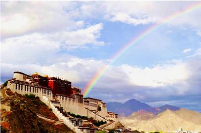 西藏，多元文化交融共生的美丽画卷